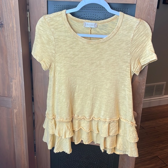 Altar'd State Tops - Altar’d state ruffle top